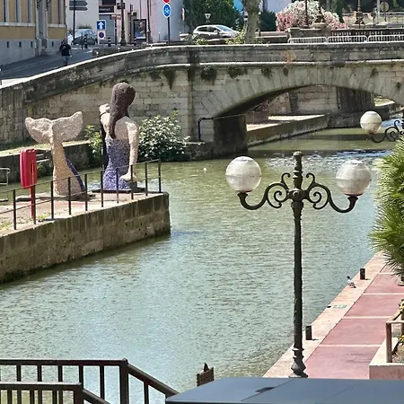 Le Hugo Au Fil Du Canal Daire