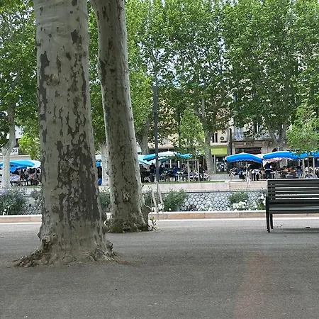 Le Hugo Au Fil Du Canal * Narbonne